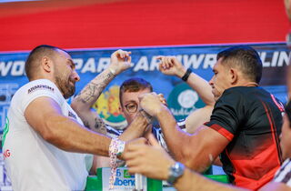 Armwrestling WM 2025 Bulgarien Höffner 2.jpg