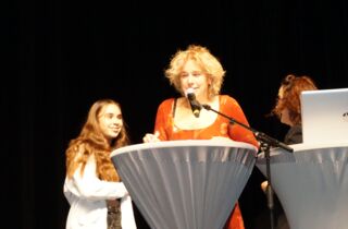 Anja Eschmann stellt die RSG-Gymnastinnen vor